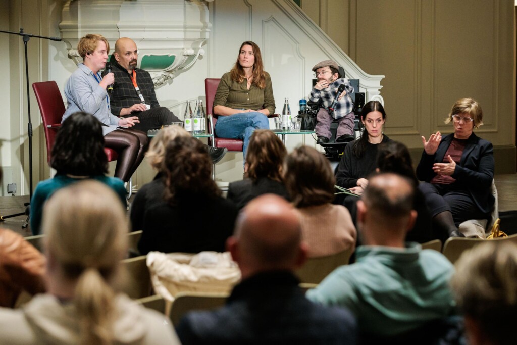 Diskussion über Kampagnen, Medienarbeit, Aktivismus